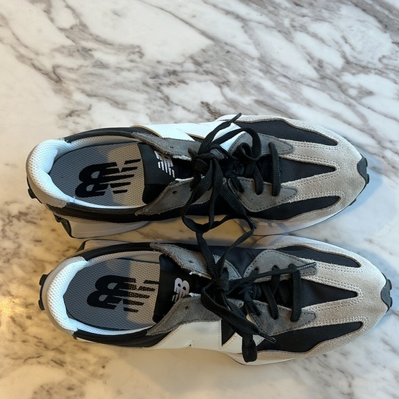 New Balance 327 Sneakers - Picture 4 of 5